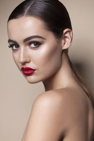 Bethany Brosnan - Vivien’s Models