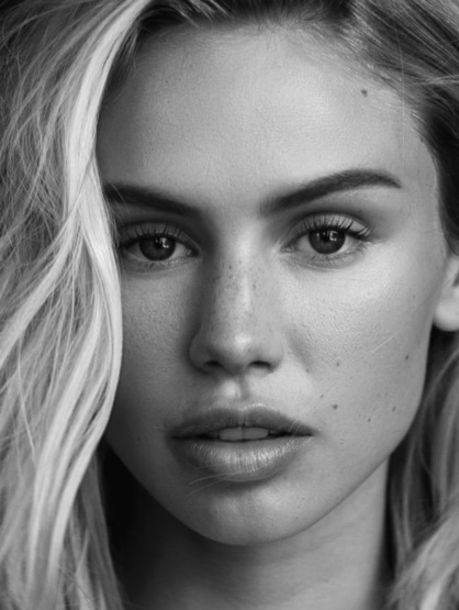 Scarlett Leithold - Vivien’s Models